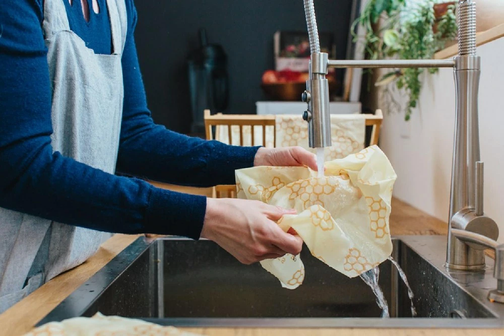 Bee's Wrap Honeycomb Print Wraps - Set of 3 - None 13 Bee's Wrap Honeycomb Print Wraps - Set of 3 - None - Image 11