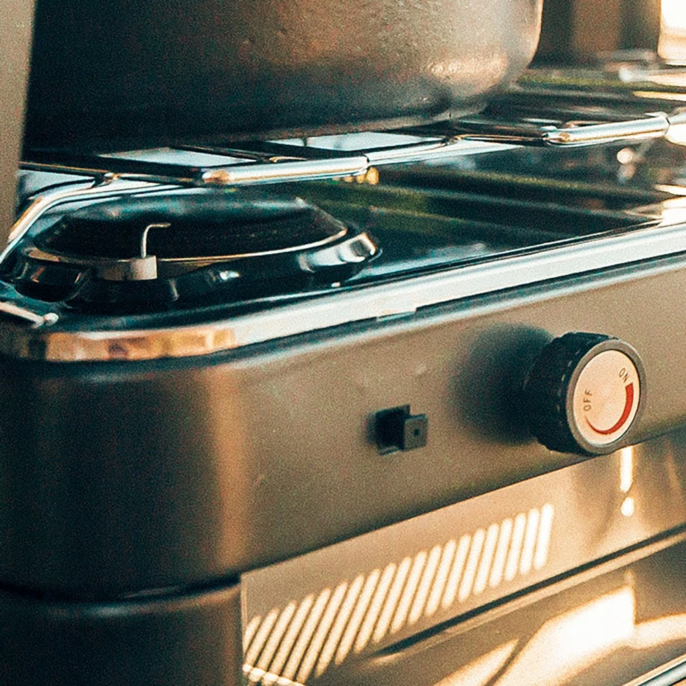 Zempire 2-Burner Deluxe & Grill High-Pressure Camping Stove - Black/Gray 8 Zempire 2-Burner Deluxe & Grill High-Pressure Camping Stove - Black/Gray - Image 6