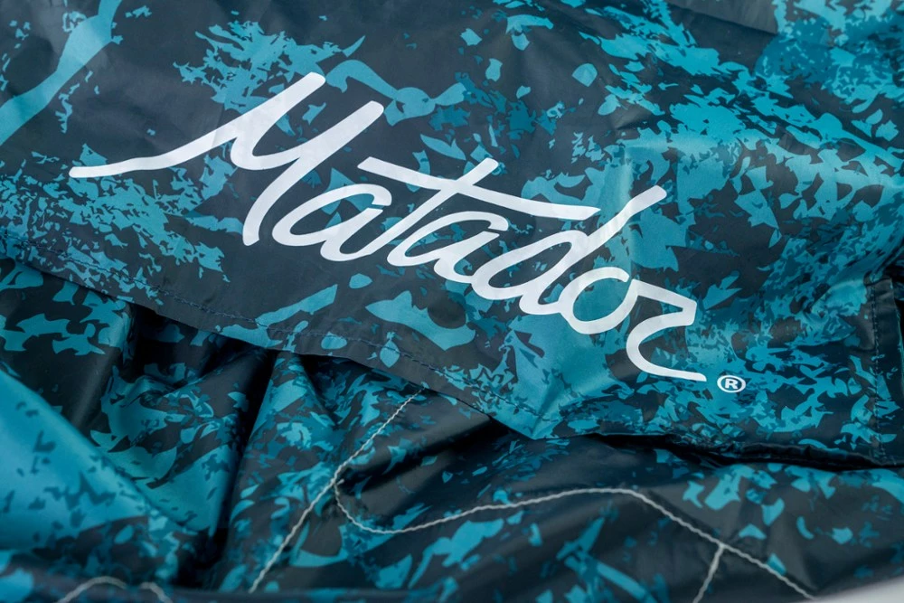 Matador Pocket Blanket - Splash Print 6 Matador Pocket Blanket - Splash Print - Image 4