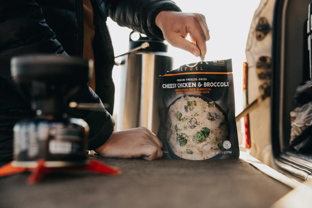 PEAK REFUEL Cheesy Chicken Broccoli - 2 Servings - None 6 PEAK REFUEL Cheesy Chicken Broccoli - 2 Servings - None - Image 4